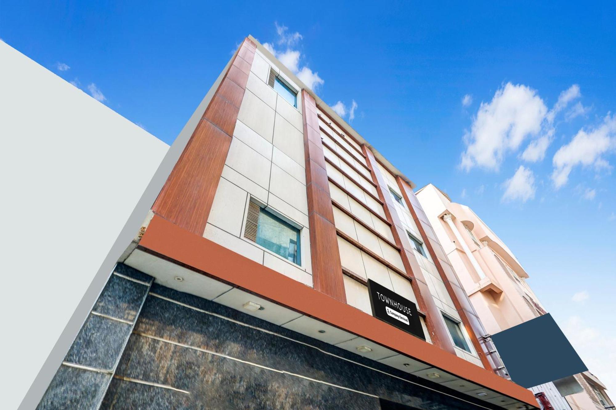 Super Townhouse Arakashan Road Paharganj Formerly Mohan International New Delhi Bagian luar foto