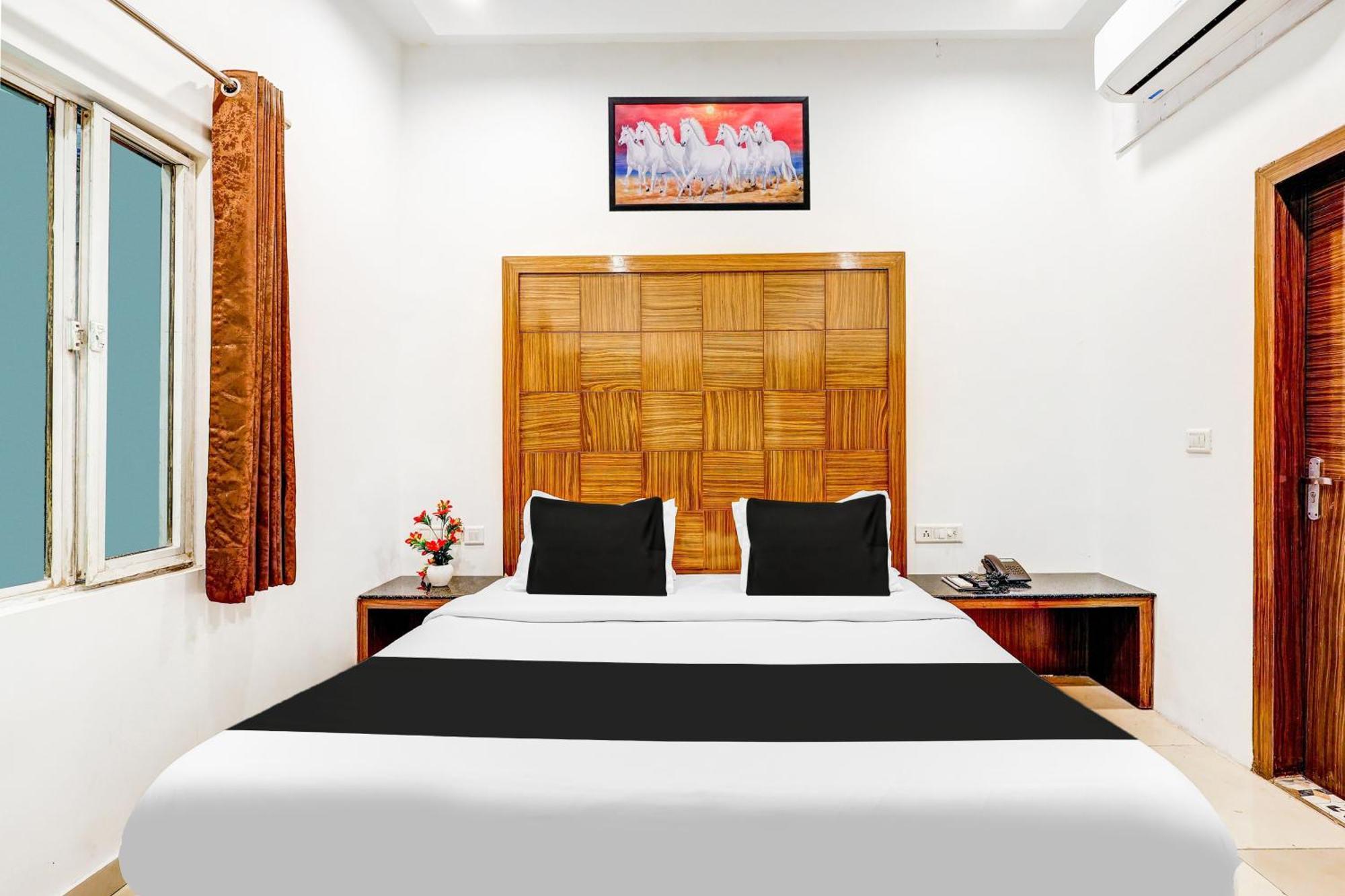 Super Townhouse Arakashan Road Paharganj Formerly Mohan International New Delhi Bagian luar foto